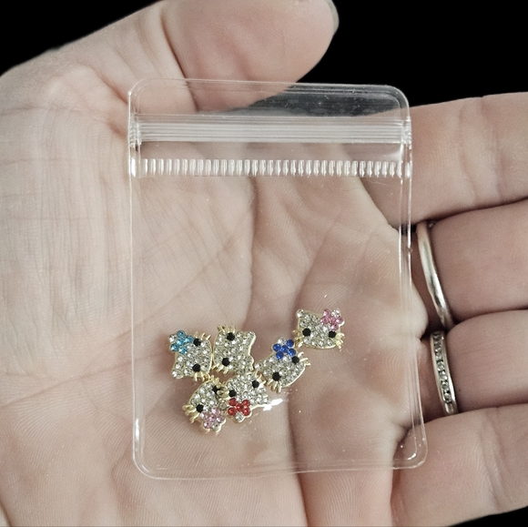 NWT 6pcs HELLO KITTY HEADS GOLD BLING NAIL ART CHARMS! - Picture 10 of 10